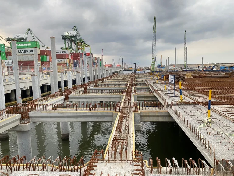 Dermaga Kalibaru 1A & 1B