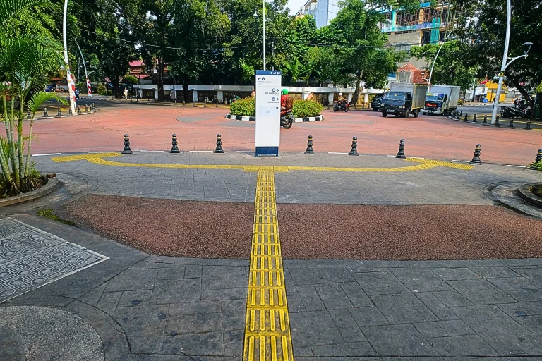 Revitalisasi Jalur Pedestrian DKI Jakarta - 1