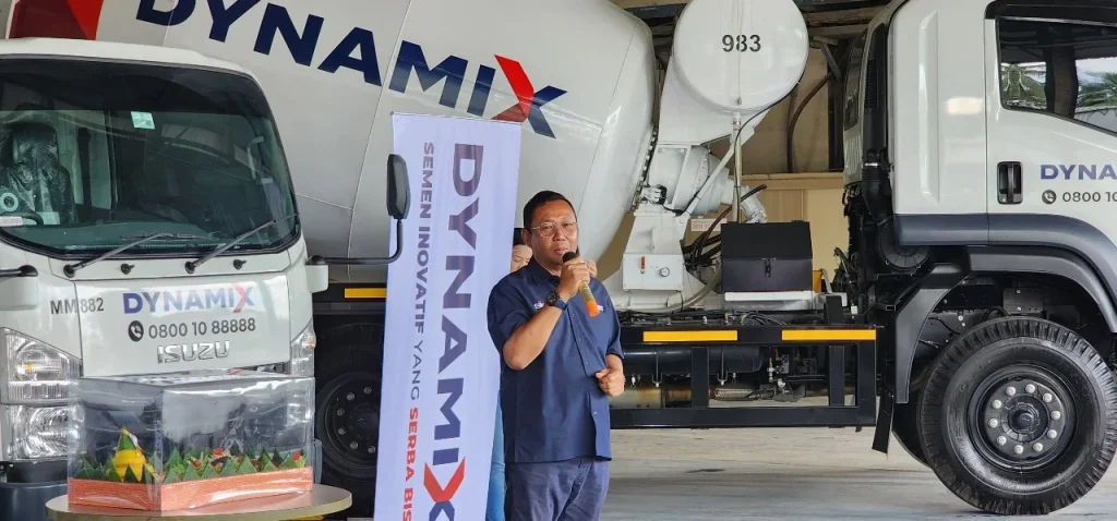 Foto 2 Armada Truk Beton Siap Pakai (2)