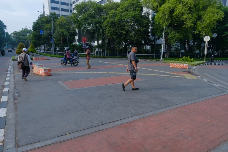 Revitalisasi Jalur Pedestrian DKI Jakarta - 12