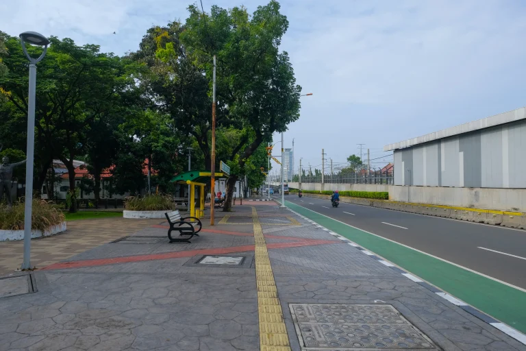Revitalisasi Jalur Pedestrian DKI Jakarta - 35