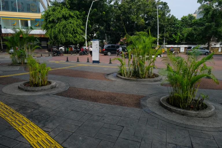 Revitalisasi Jalur Pedestrian DKI Jakarta - 2